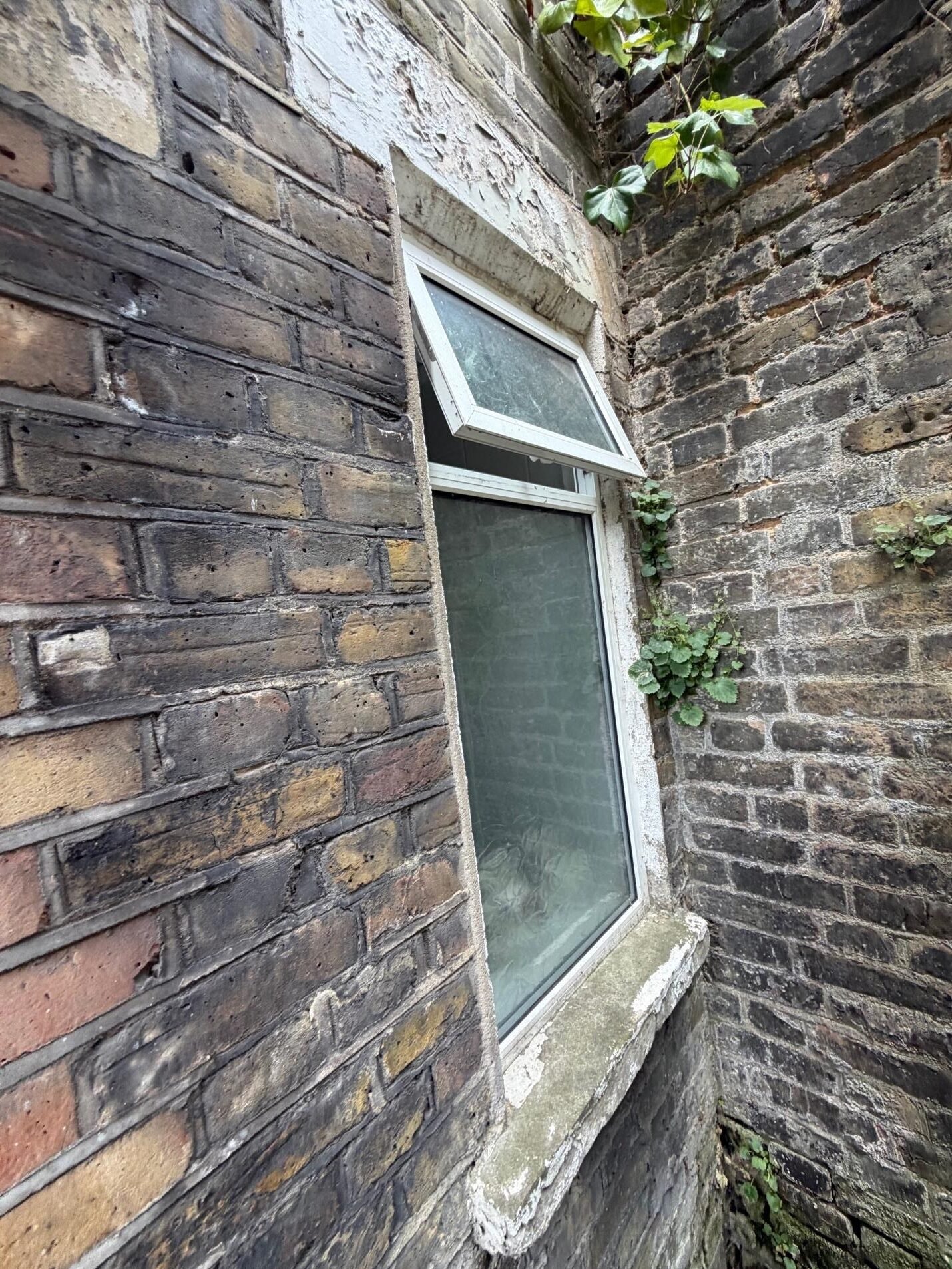 Level 1 Damp Survey in Stoke Newington (N16)
